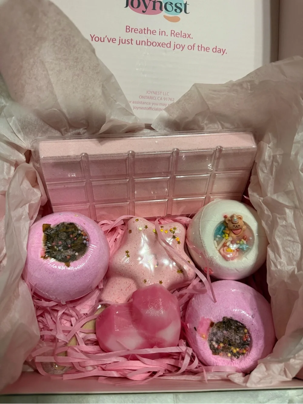 Pink Bath Bomb Gift Set — Relaxing Floral Soak 7pc.