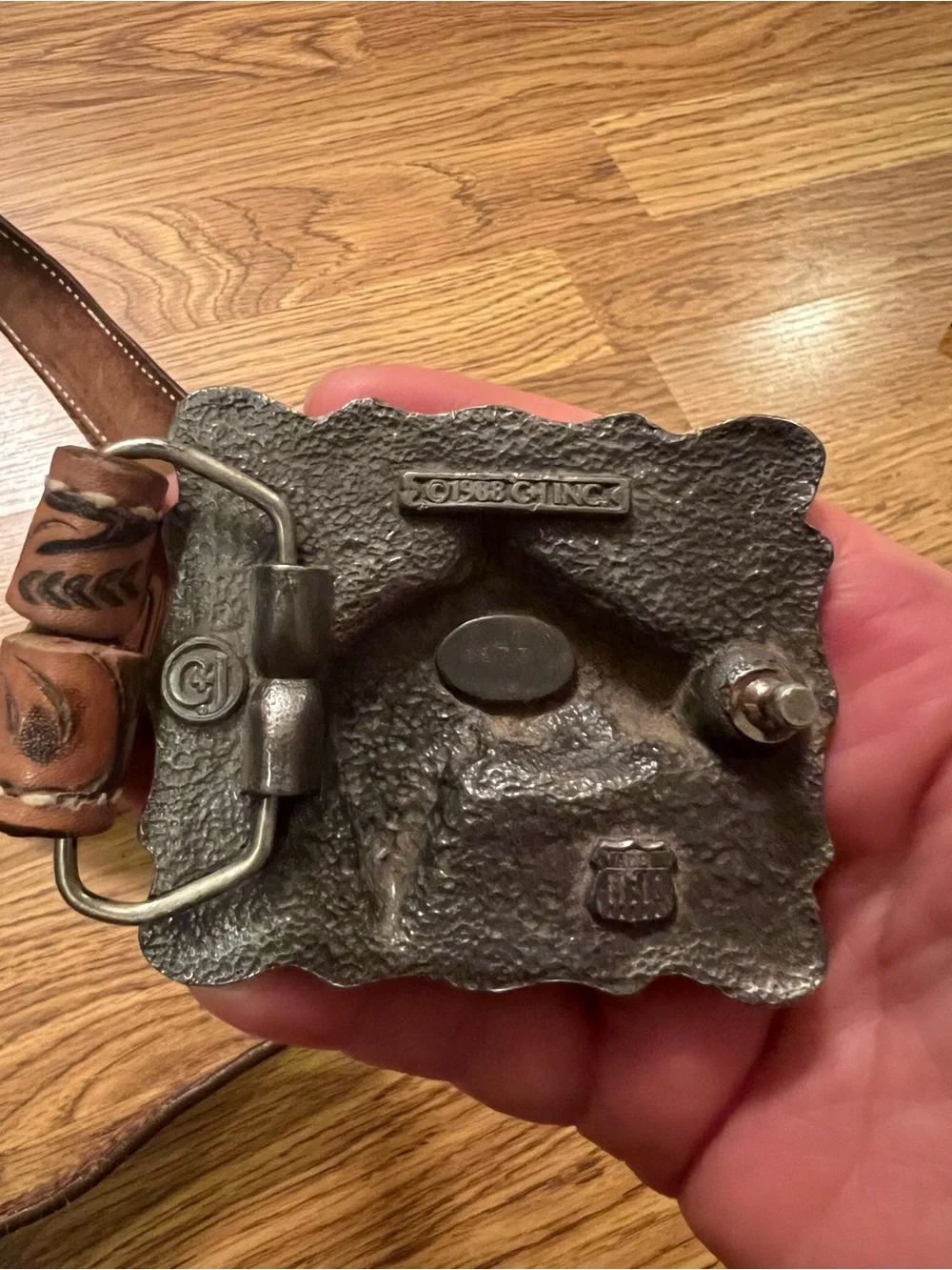 Vintage Unisex Brown Tooled Leather Western Belt with Decorative Buckle