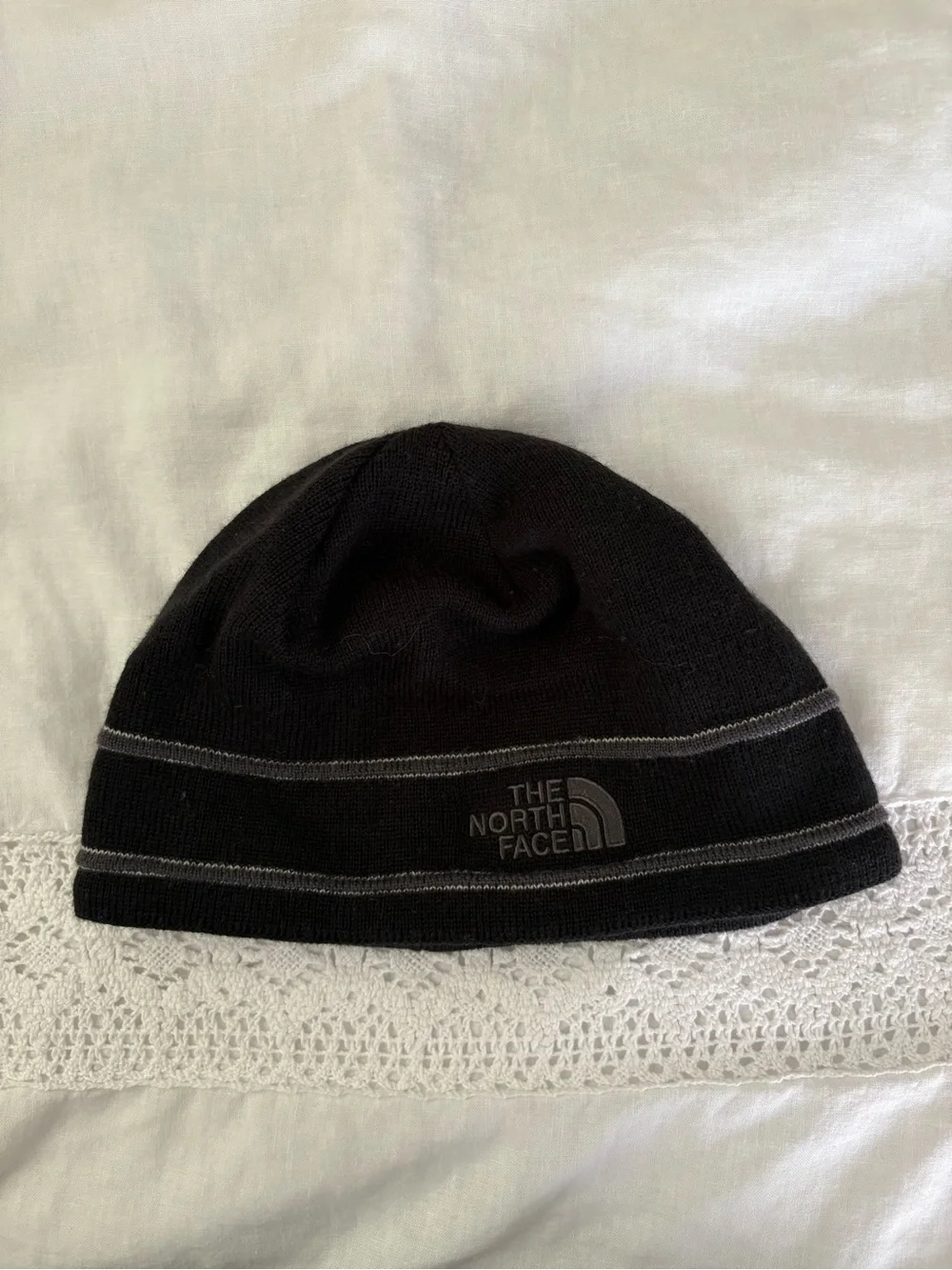 The North Face Adult Beanie Tuques logo black wool knit
