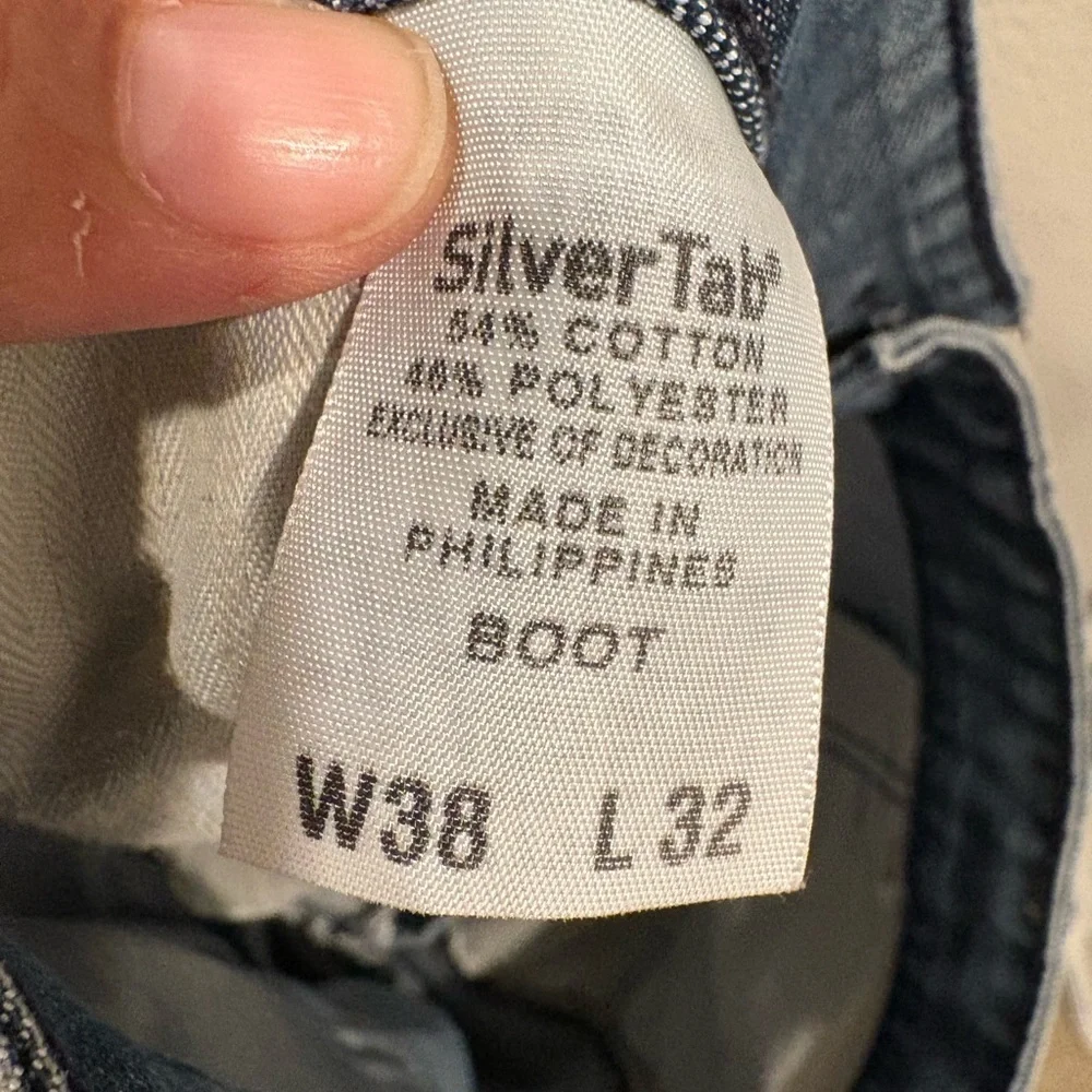 Levis pre wash 38x32