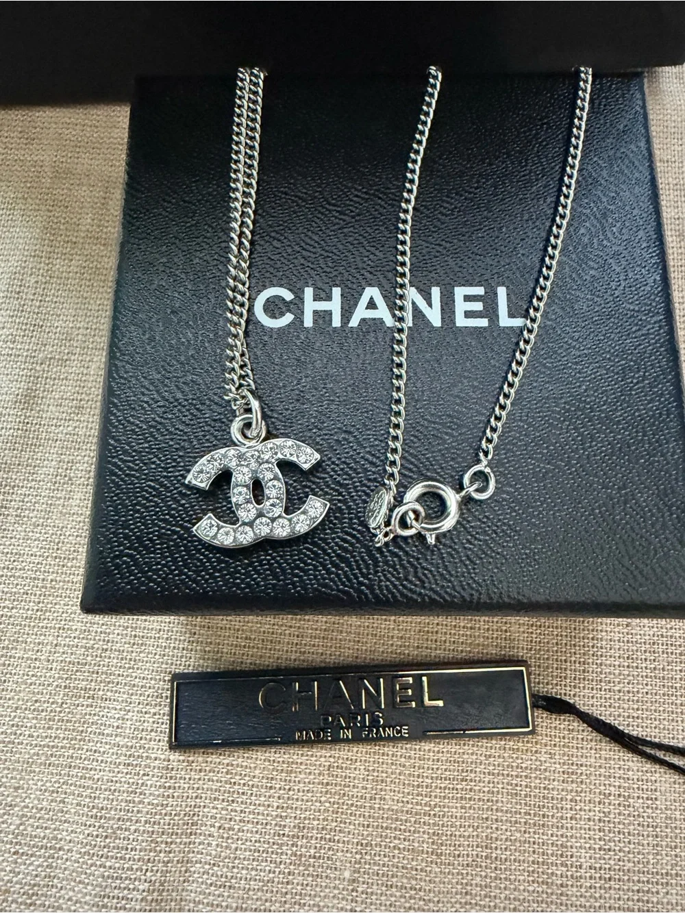 CHANEL necklace crystal