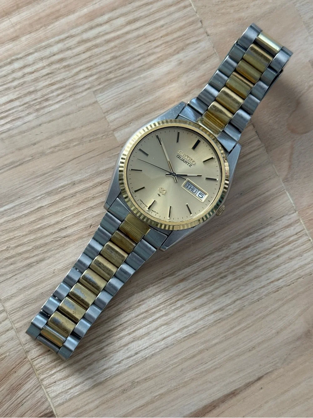 Seiko SQ Presidential Vintage Mens Watch Two-Tone Bracelet Case Date New Crystal