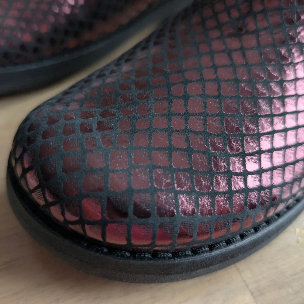 Froddo enchanting metallic
