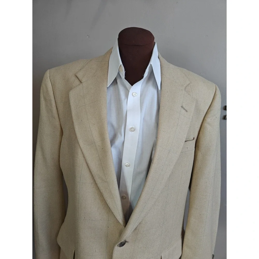 Jos A Bank Mens Blazer Sports Coat 41L Cream Made in USA Vintage 2 Button Check
