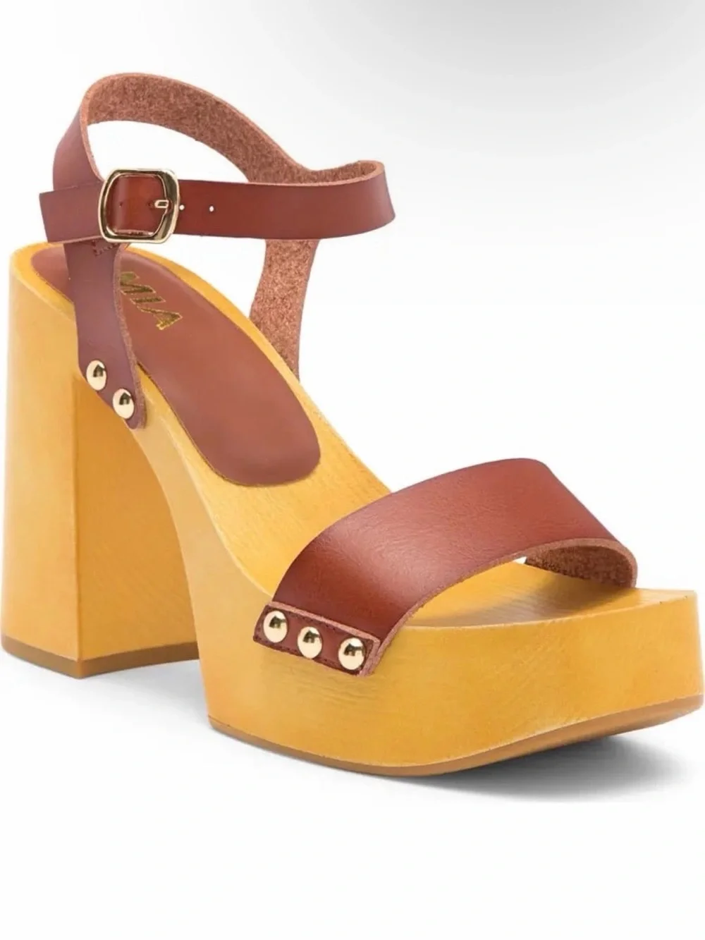 MIA darrah wooden
