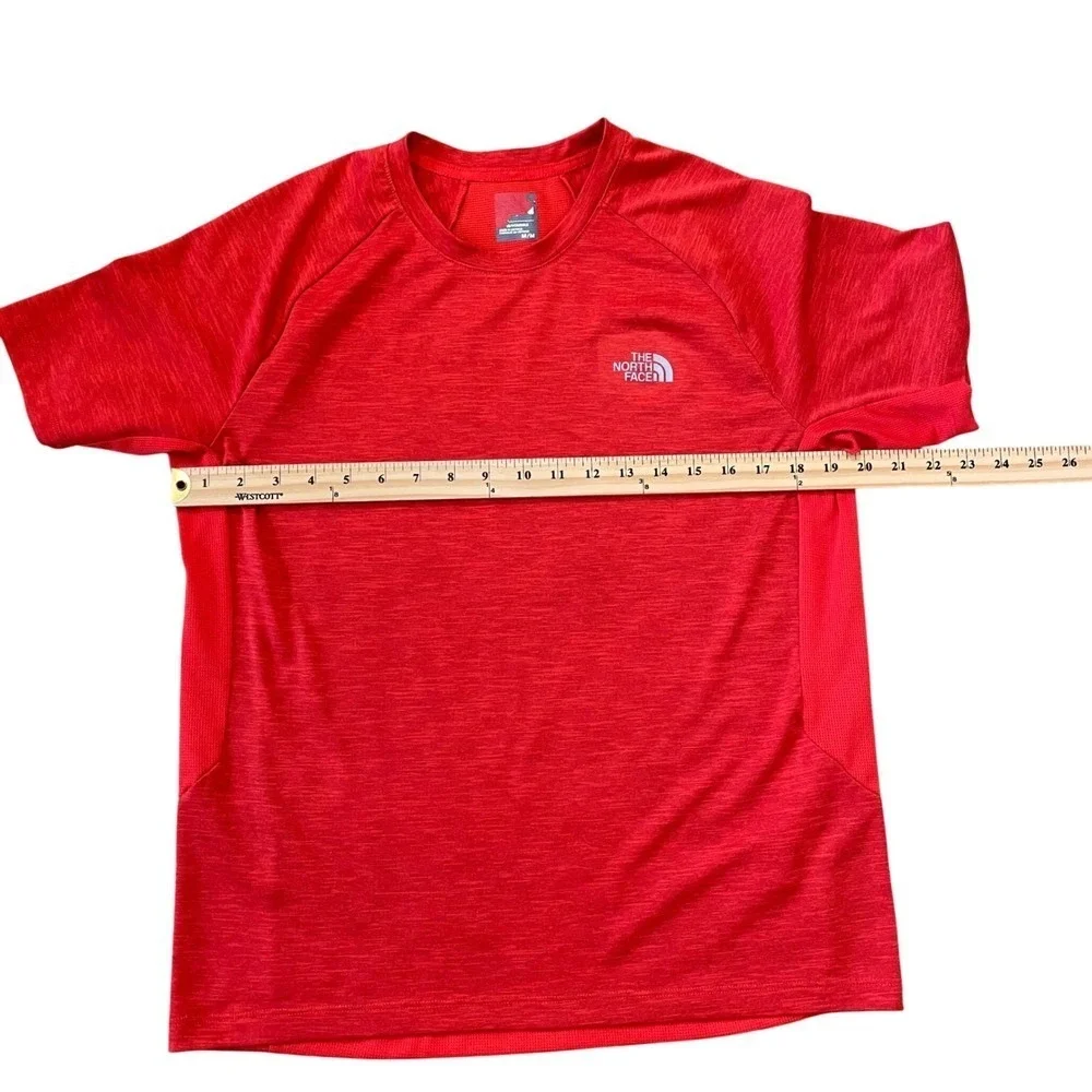 The North Face Mens Medium Burnt Orange Short Sleeve FlashDry‎ Athletic T-Shirt