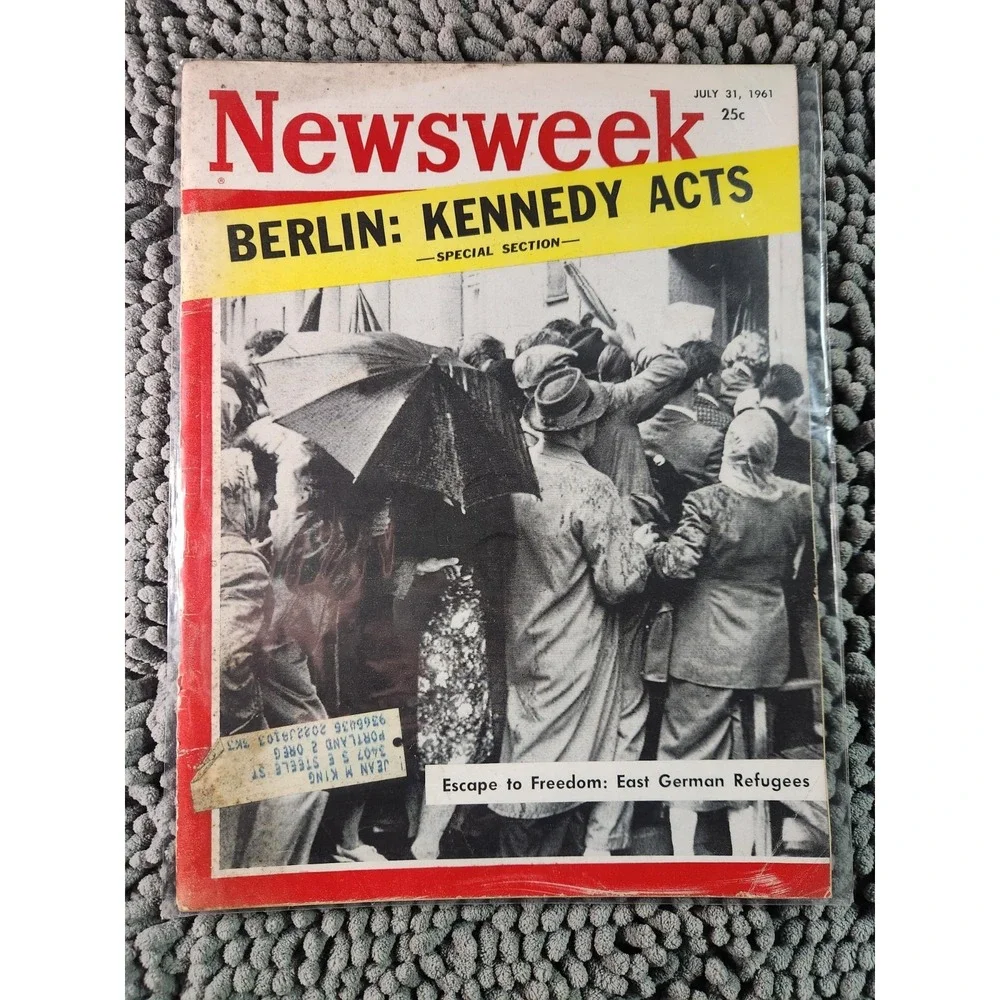 Vintage Newsweek Magazine July 31, 1961 Berlin:‎ Kennedy Acts President JFK