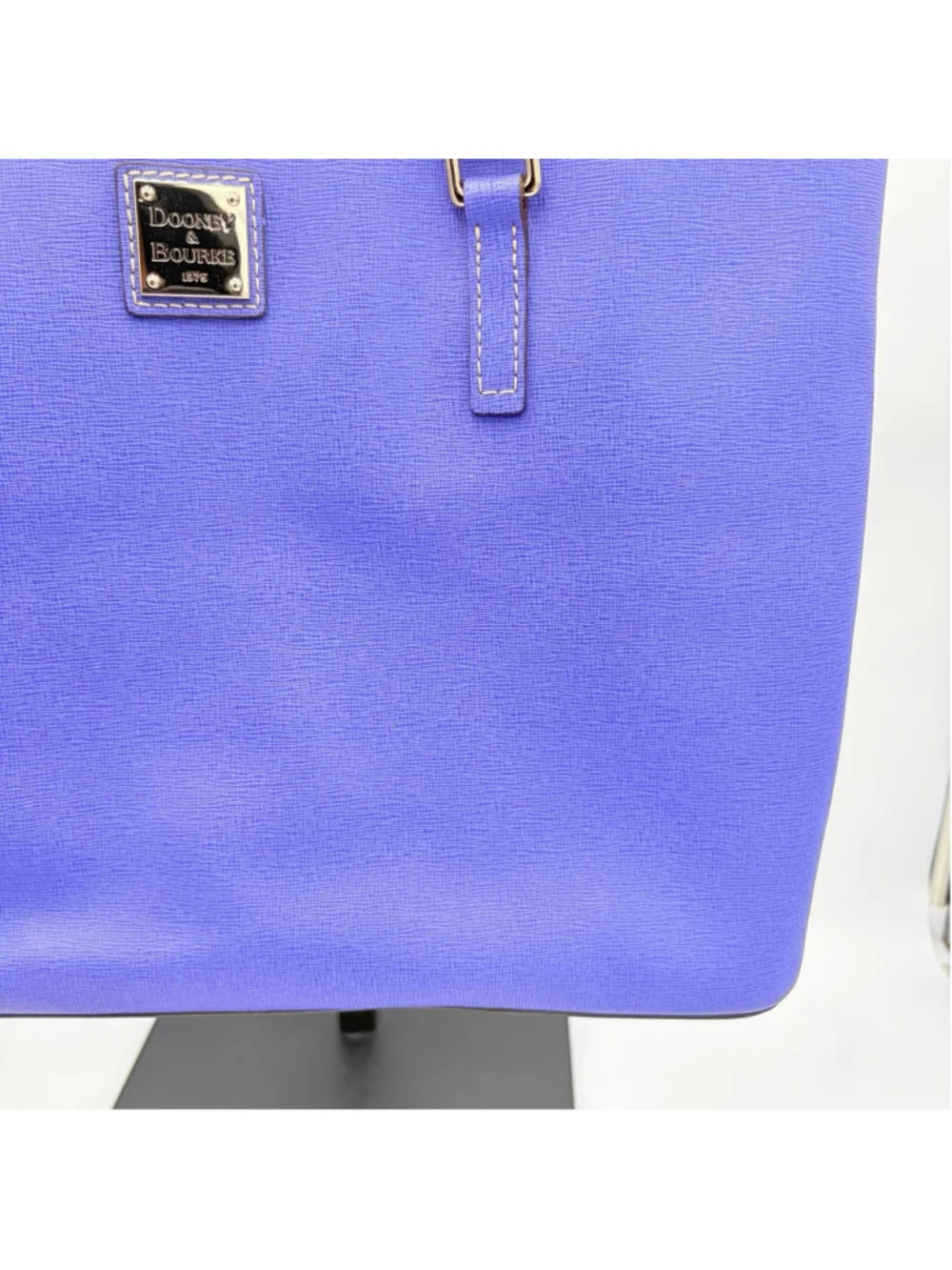 Dooney & Bourke beautiful dooney
