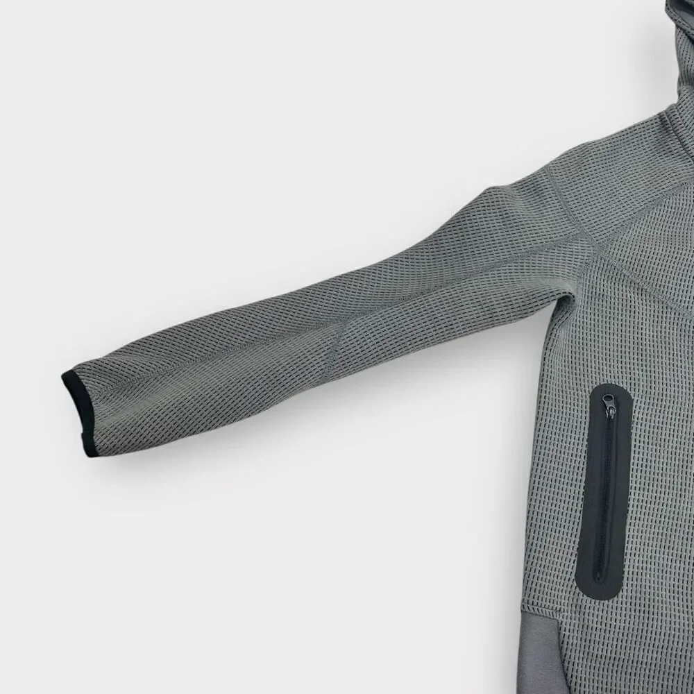 Nike Sportswear Tech Fleece Kids Winterized Full-Zip Gray Black Hoodie size S