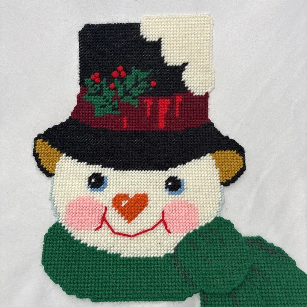 N/A plastic needlepoint