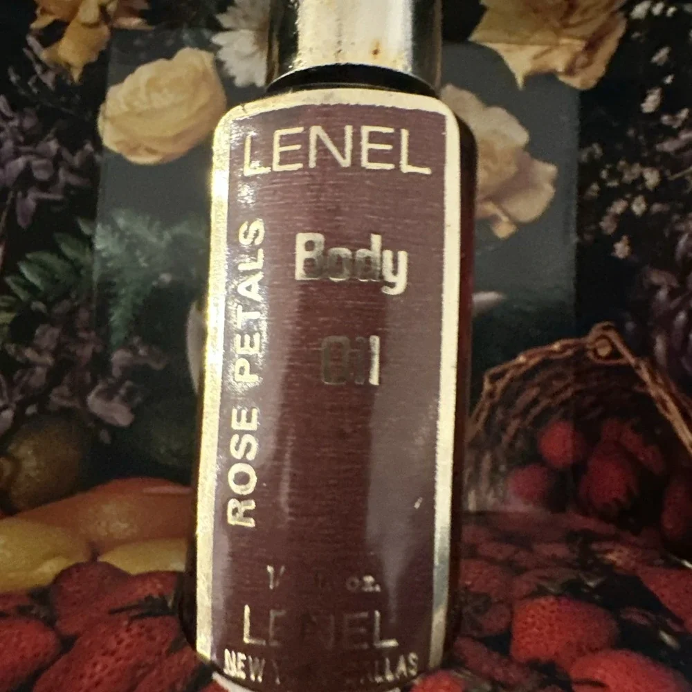 Rose Petals Body Oil‎ 0.5 Oz. By Lenel. Vintage. NIB