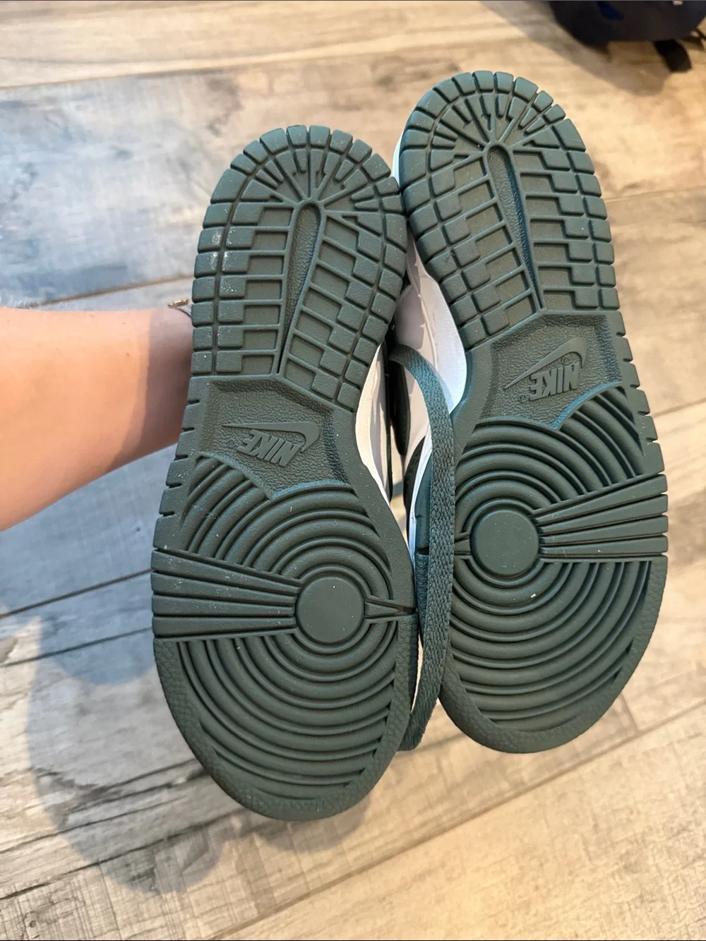 Nike sporty low