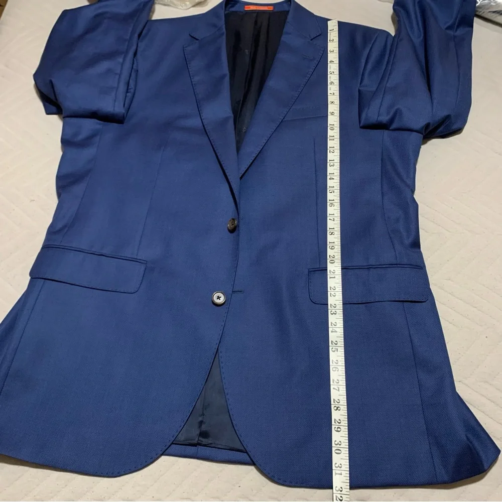 Daniel Cremieux suit ideal