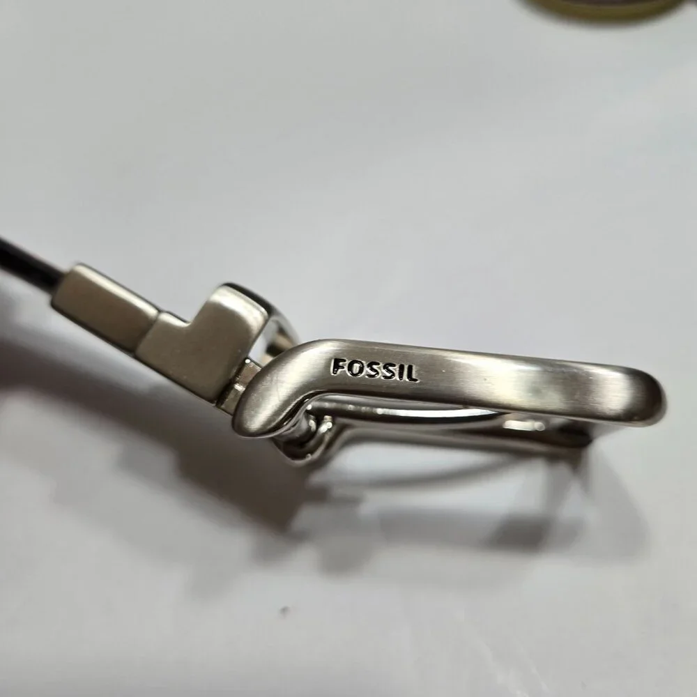Fossil Mens Brown‎ Leather Belt Size 35 Silver Buckle Casual Preppy Neutral