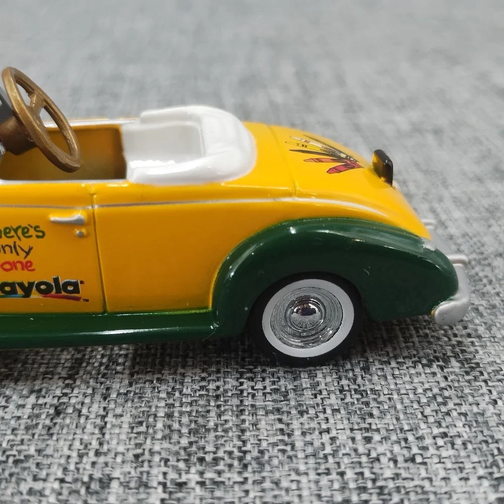 Gearbox crayola diecast