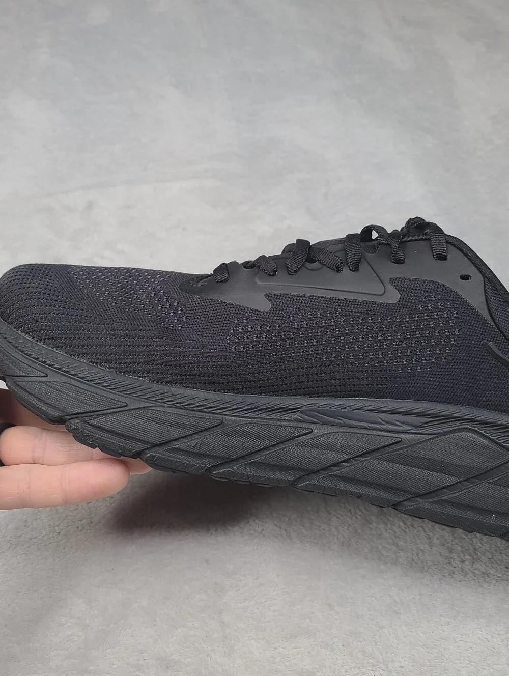 Hoka Arahi 7 Triple Black Stability Running Shoes Mens Size 11 2E (Wide)