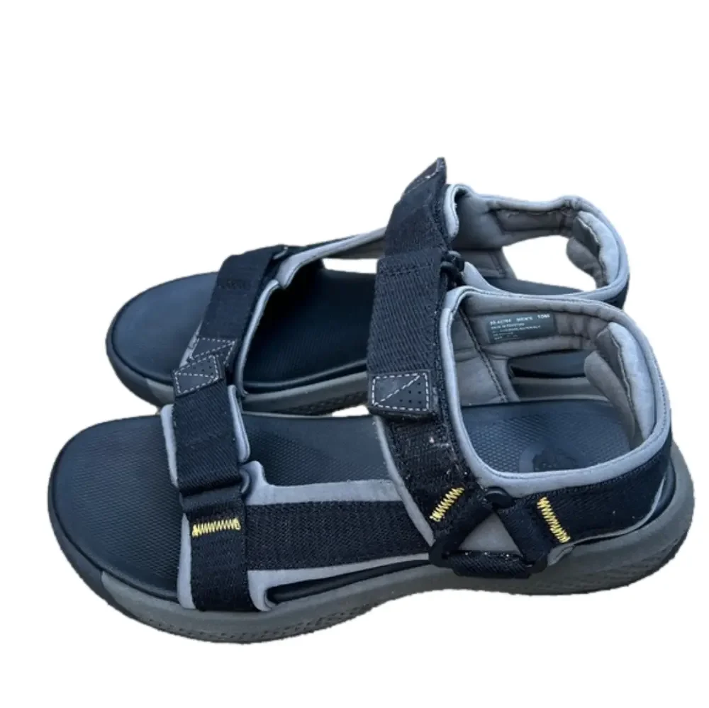 Dockers black Men’s sandals, EUC size 10 Adjustable sports hiking shoe