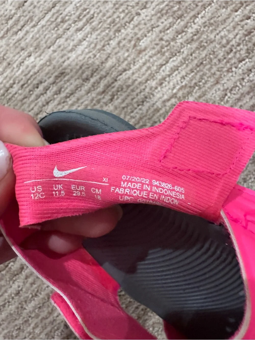 Nike lightweight slip