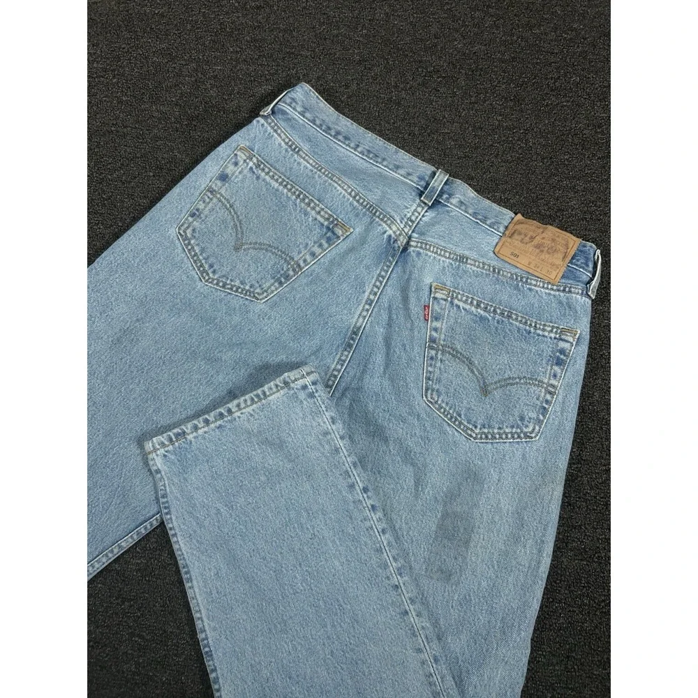 Vintage Levi's 501 Jeans Men's 34x30 Blue Denim Made In USA 90s Button Fly