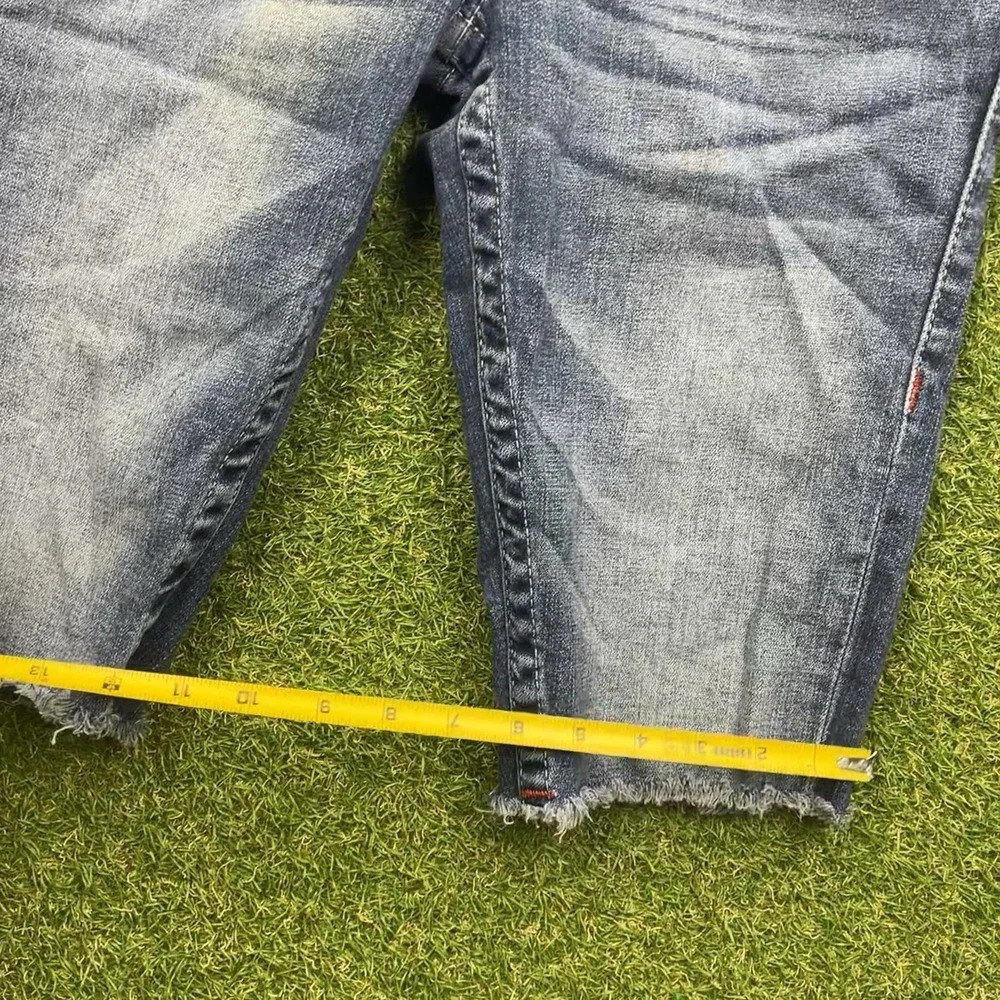 True Religion shop confidence
