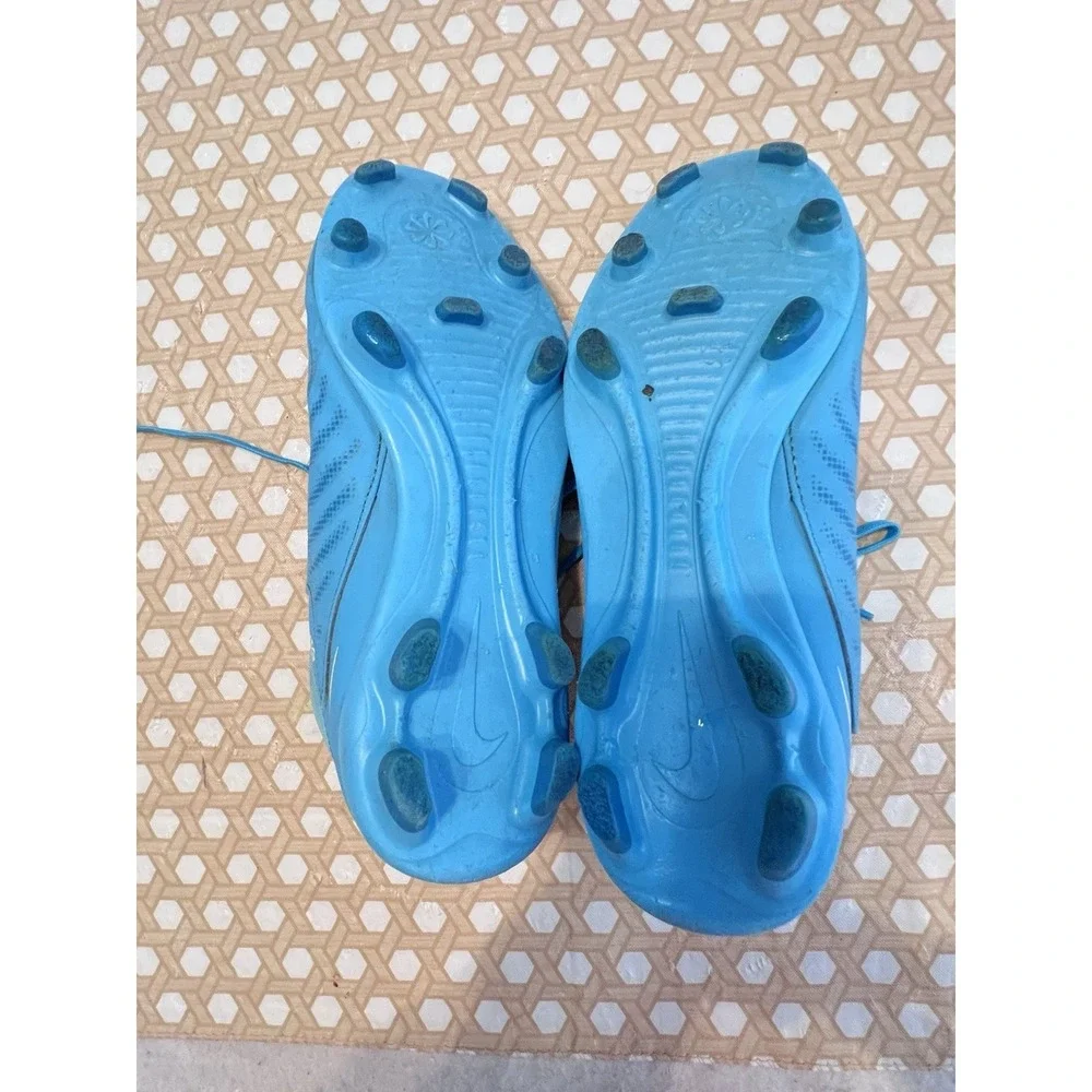 Nike phantom luna