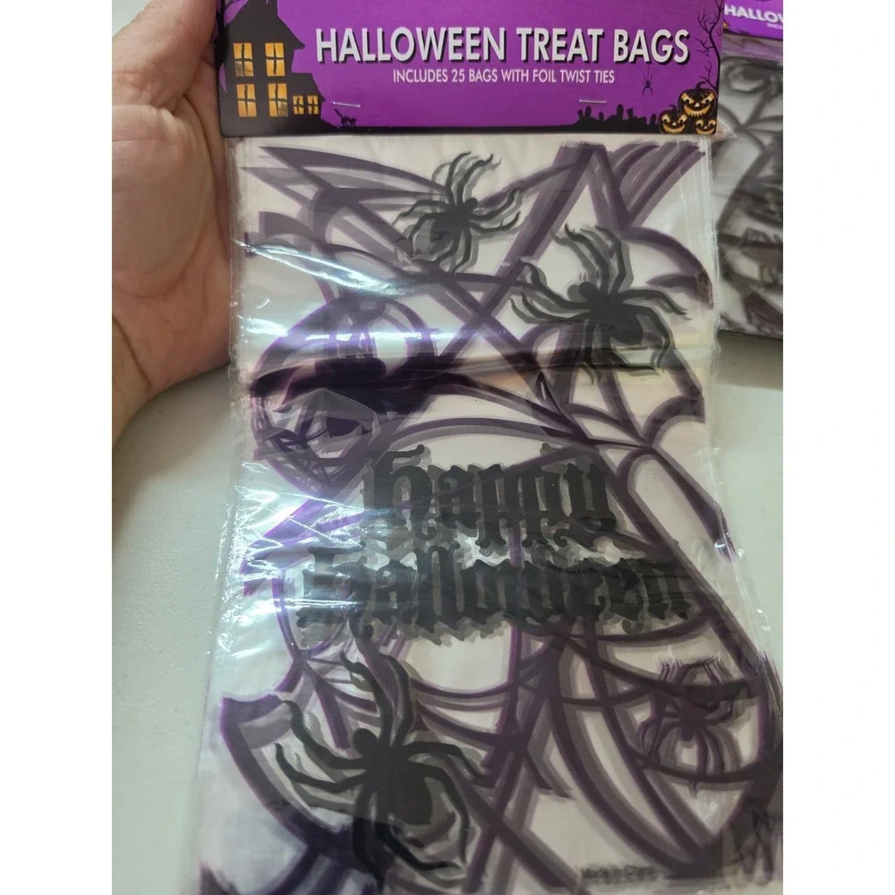 300 Vintage  Halloween Plastic Trick or Treat Bag Collection NOS 9x6