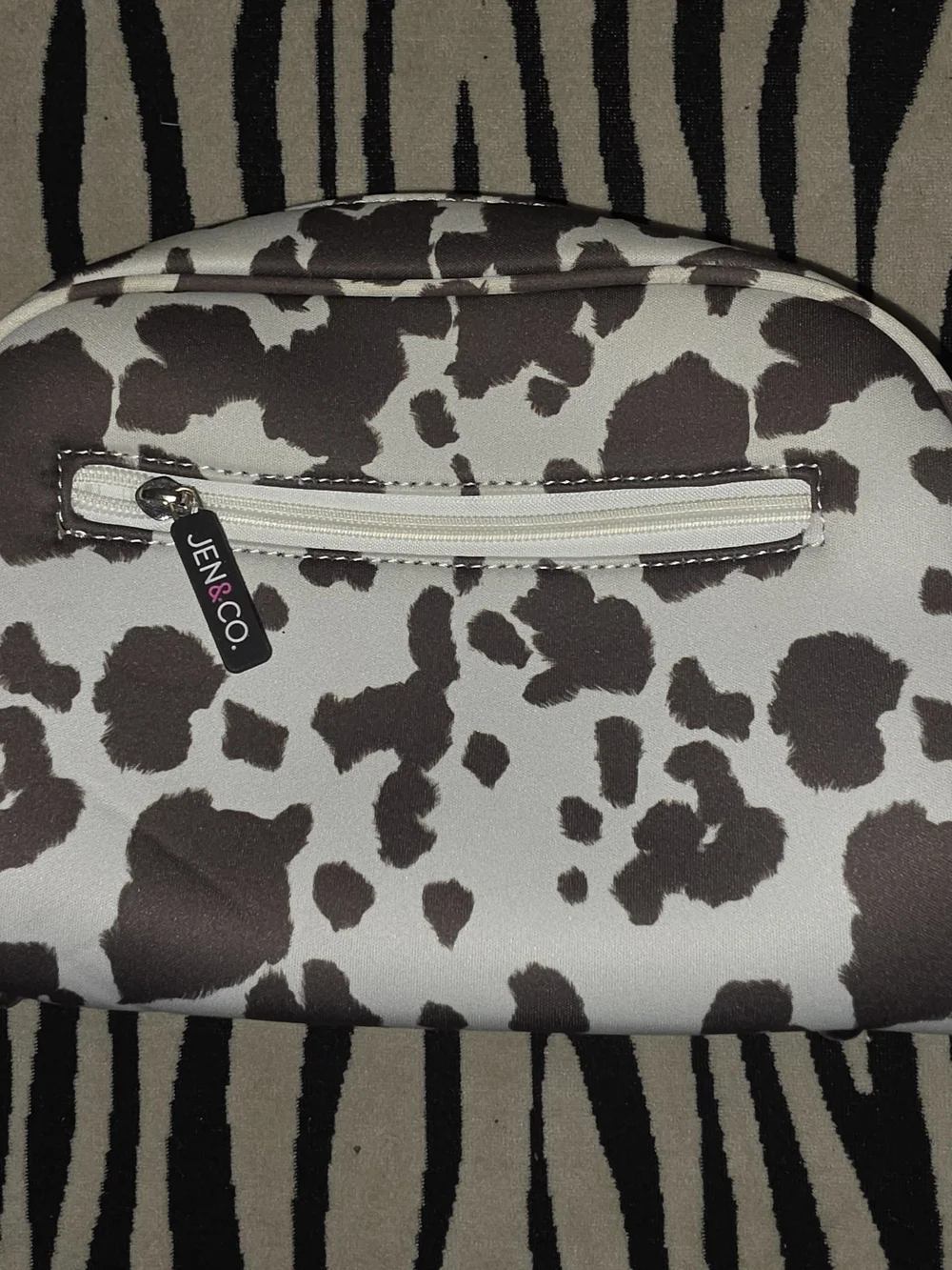 Jen & Co stylish toiletry