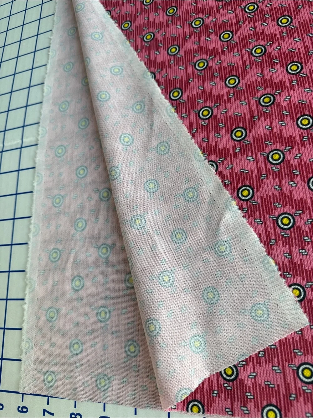 Vintage 1970s Mod Knit Fabric Pink Geometric Target Print 1 Yard x 60