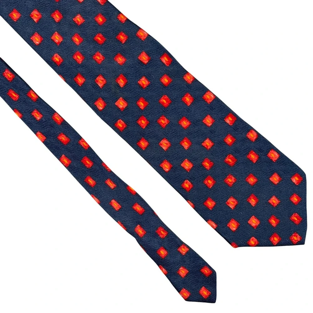 Vintage‎ Bally Switzerland 100% Silk Tie Navy Blue Red Geometric Italy 3.75x60
