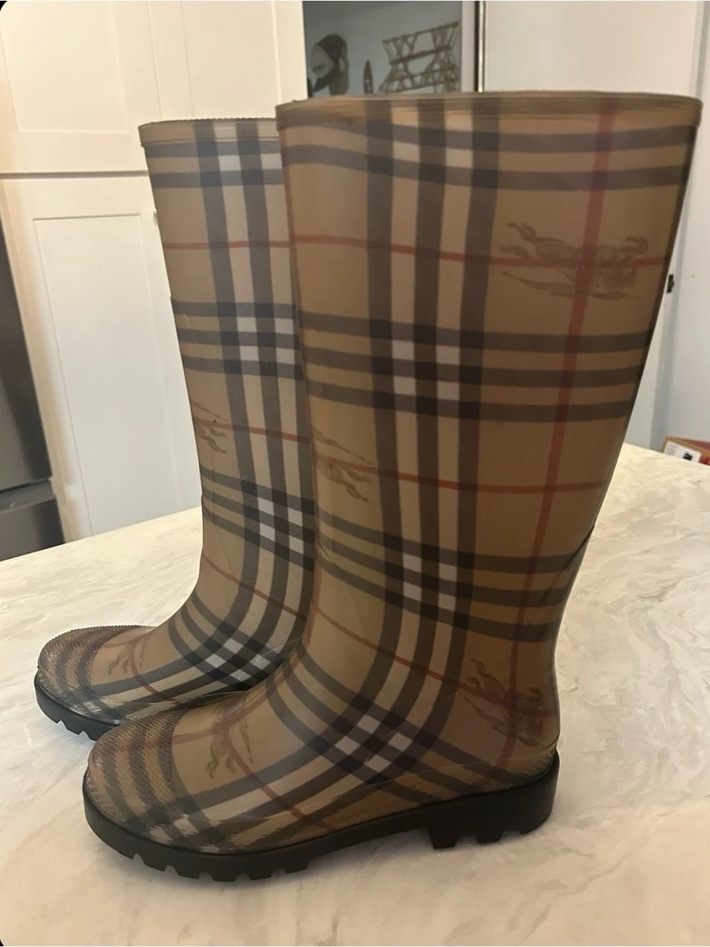 Burberry out lug