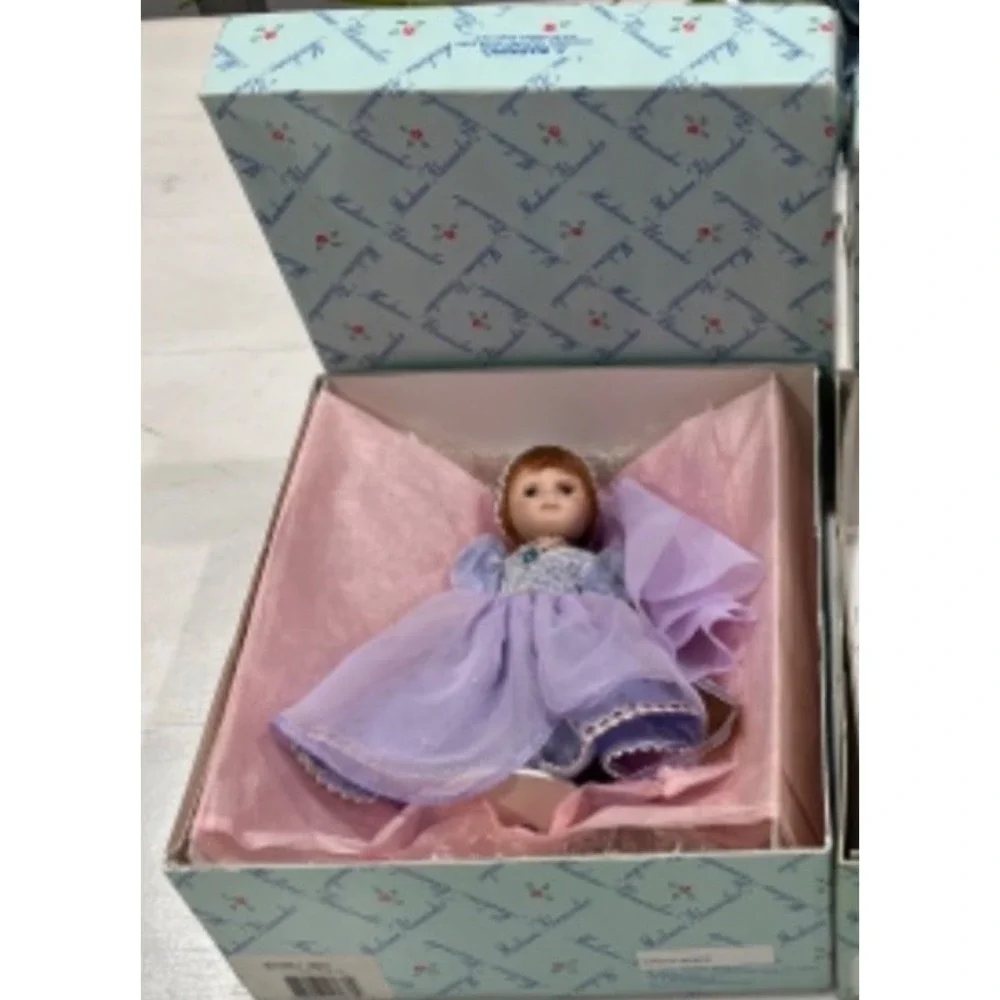 N/A porcelain lavender