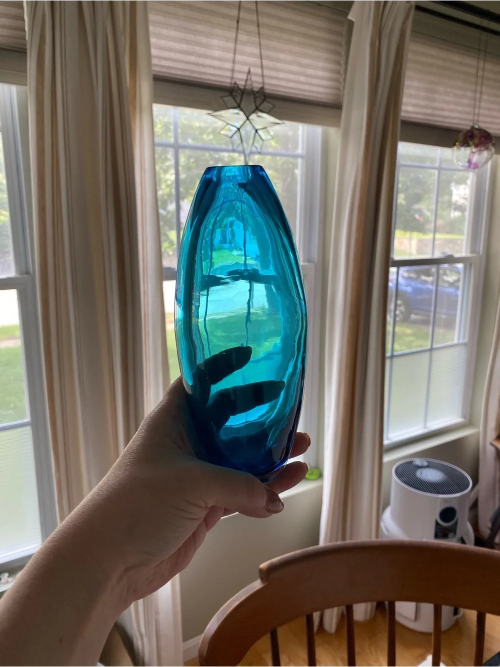 N/A striking blue