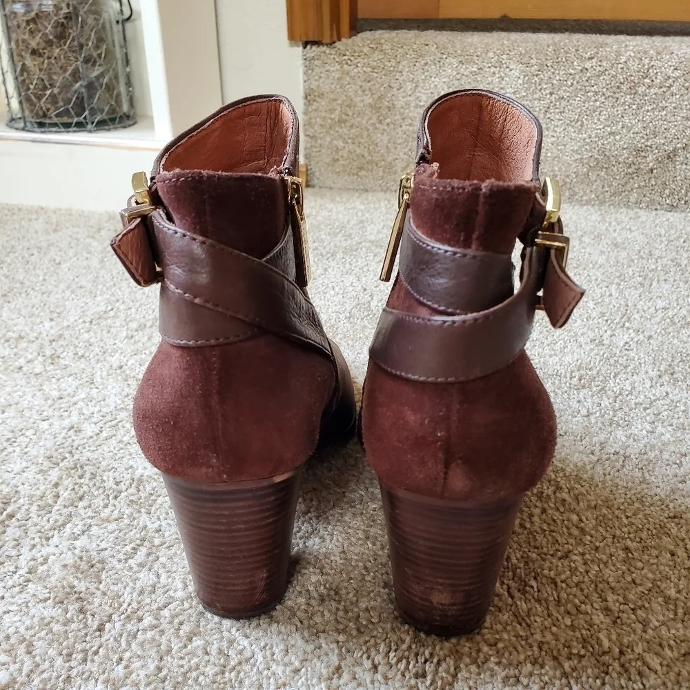 Louise Et Cie Womens Booties. Brown leather and suede. Size 9