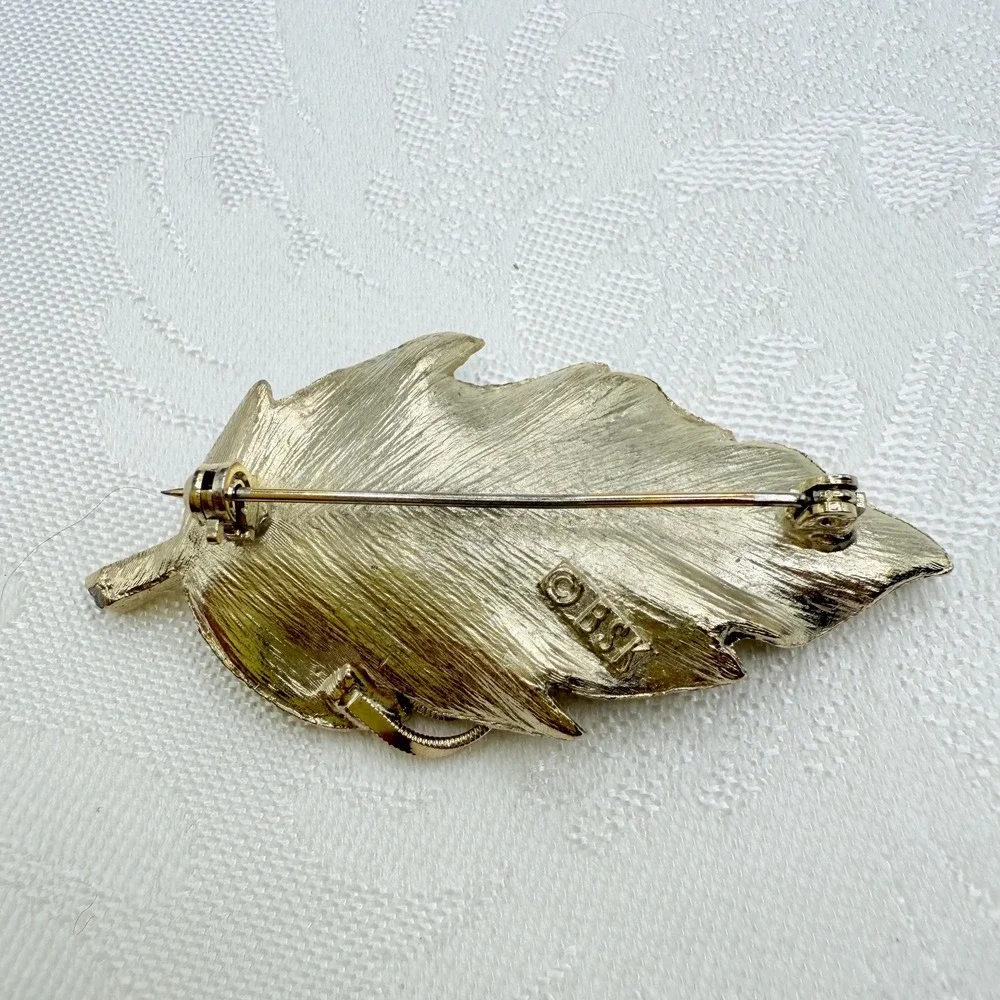 Vintage 60s B. Steinberg Kaslo BSK Gold Tone Leaf Foliage w/ Swirl Accent Brooch