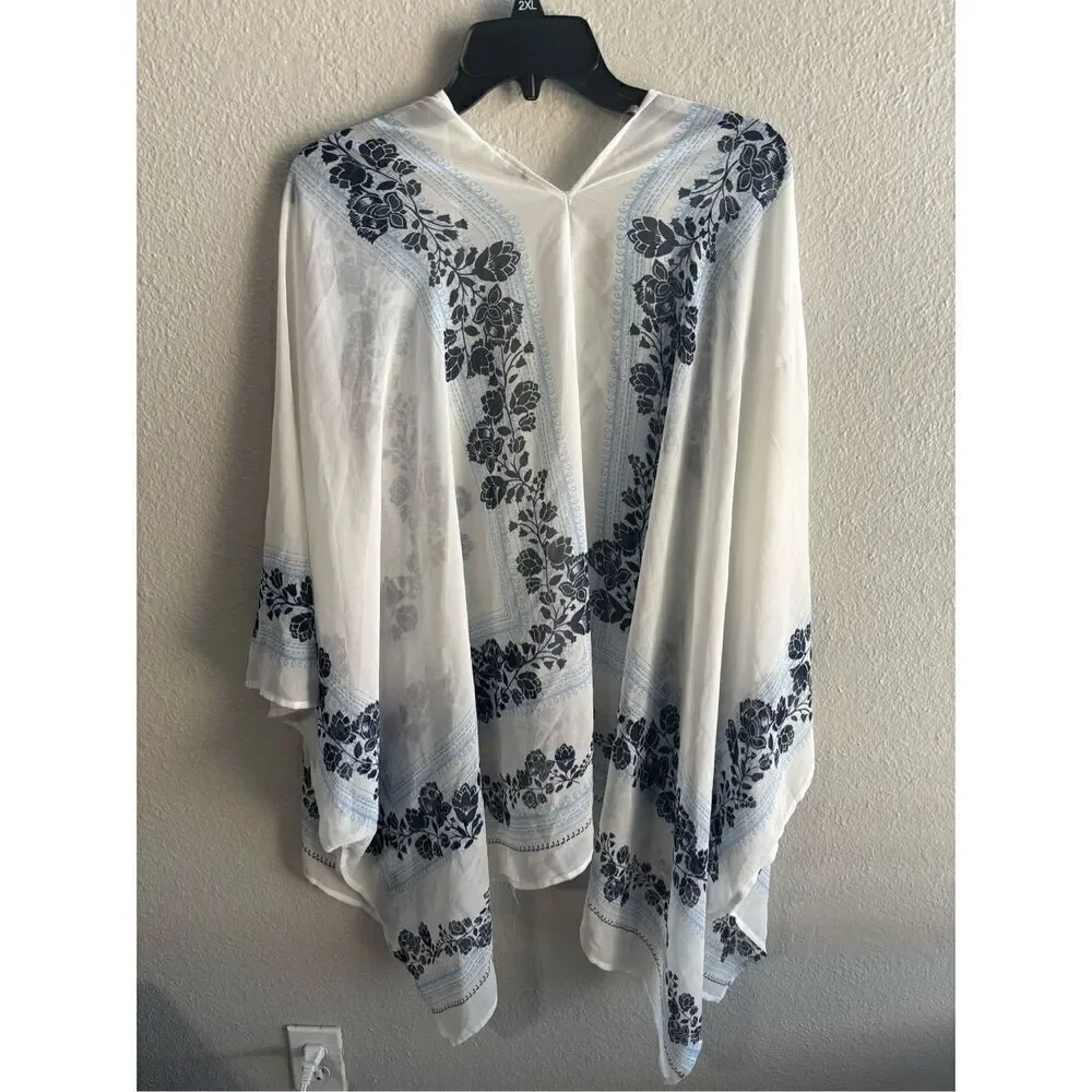 Charlotte Russe Kimono
