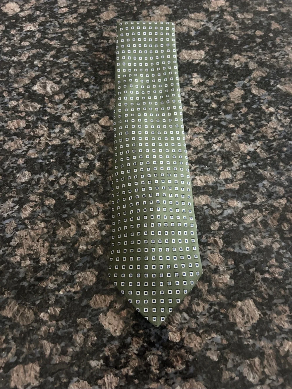 UOMO MADE IN ITALY OLIVE GREEN W SQUARE DOT PATTERN SILK TIE