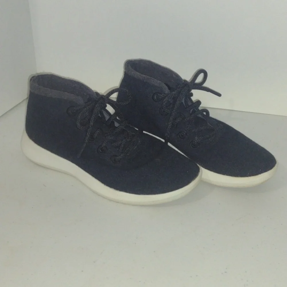 Allbirds Black  women's shoes size 9