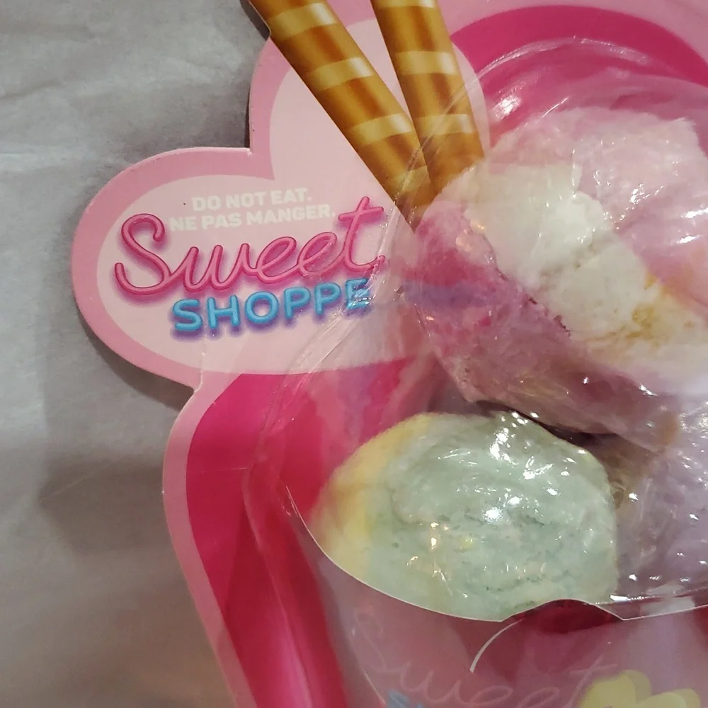 Sweet shoppe ice cream scoop shaped bath‎ bubbles new