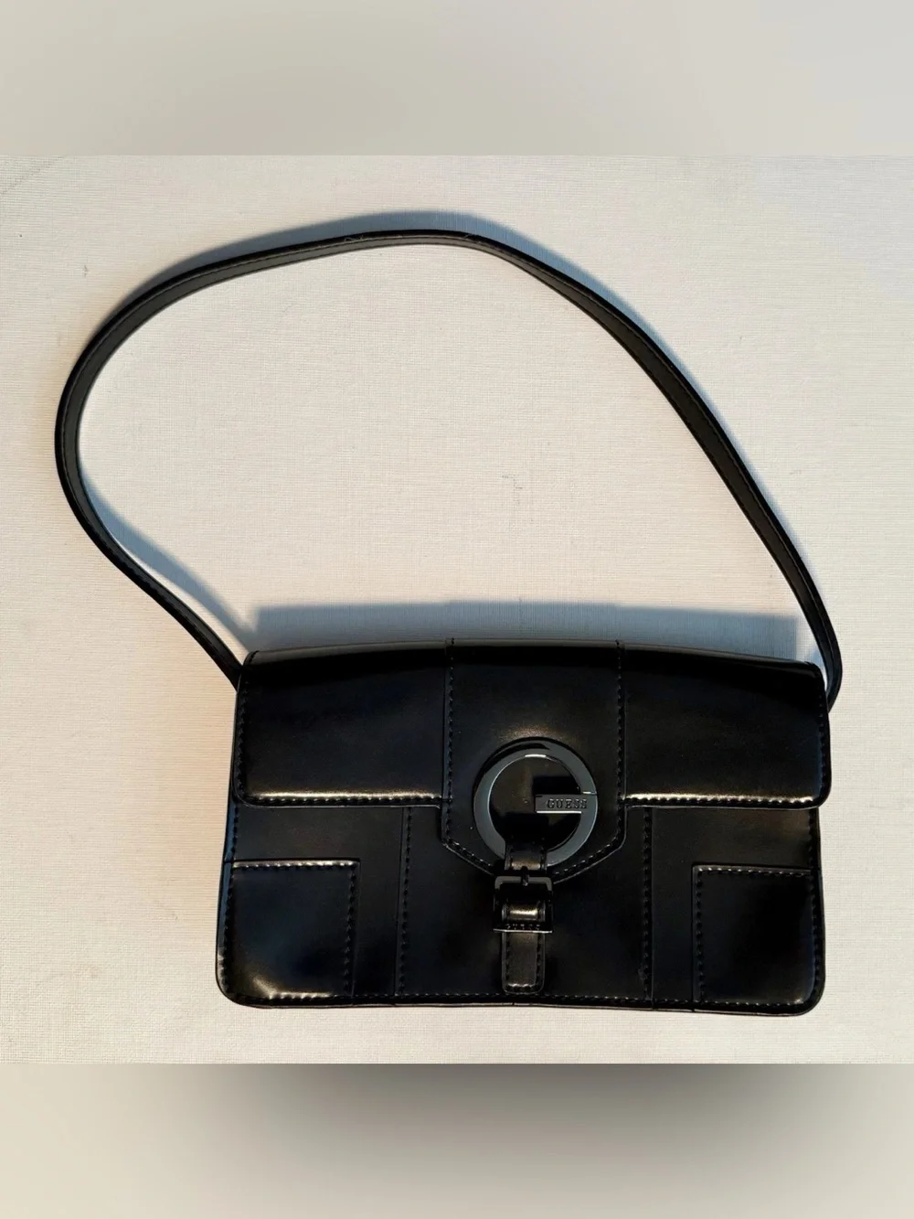 Guess era envelope