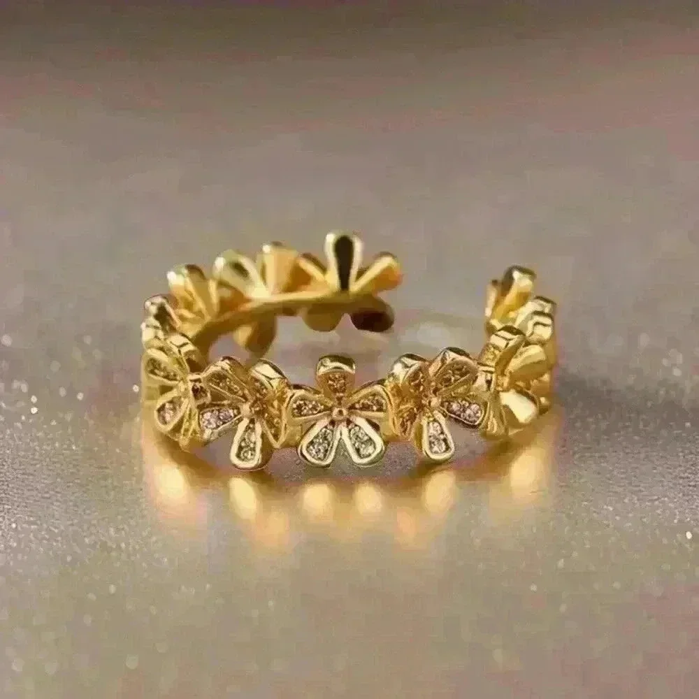 Coquette Style 18k Gold Plated Stainless Steel Cuff Ring with Shining Zirconia