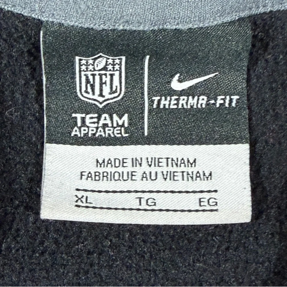 Nike Therma-Fit Philadelphia Eagles hoodie in size XL