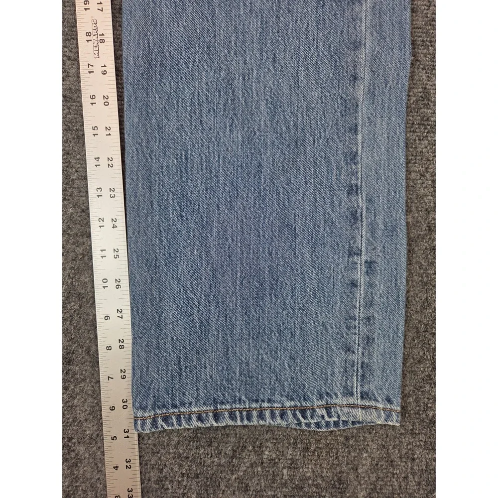 Levis thanks stopping