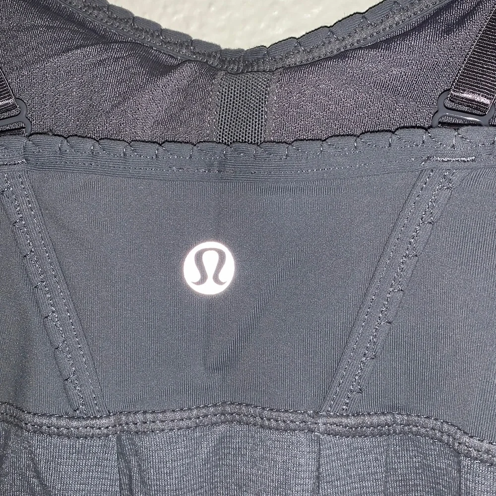lululemon athletica key made wicking