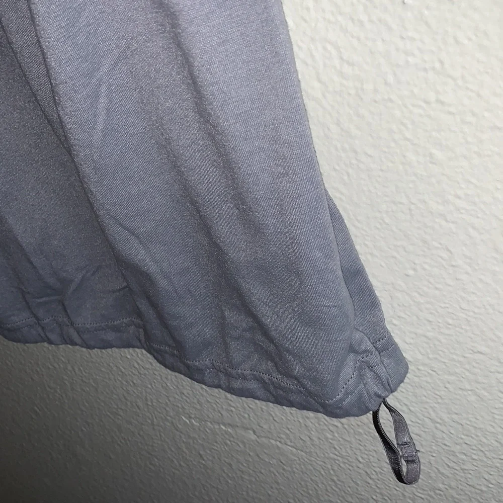 lululemon athletica •removable material
