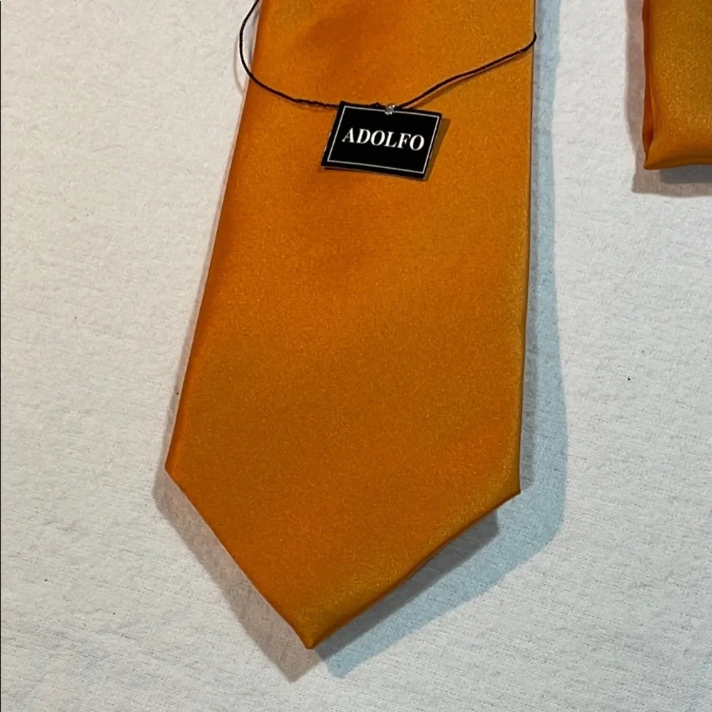 Adolfo Gold Satin Necktie NWT with handkerchief