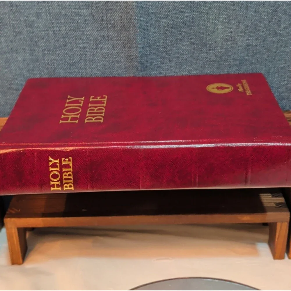 Holy Bible Placed By The Gideons Red Hardcover Book Classic