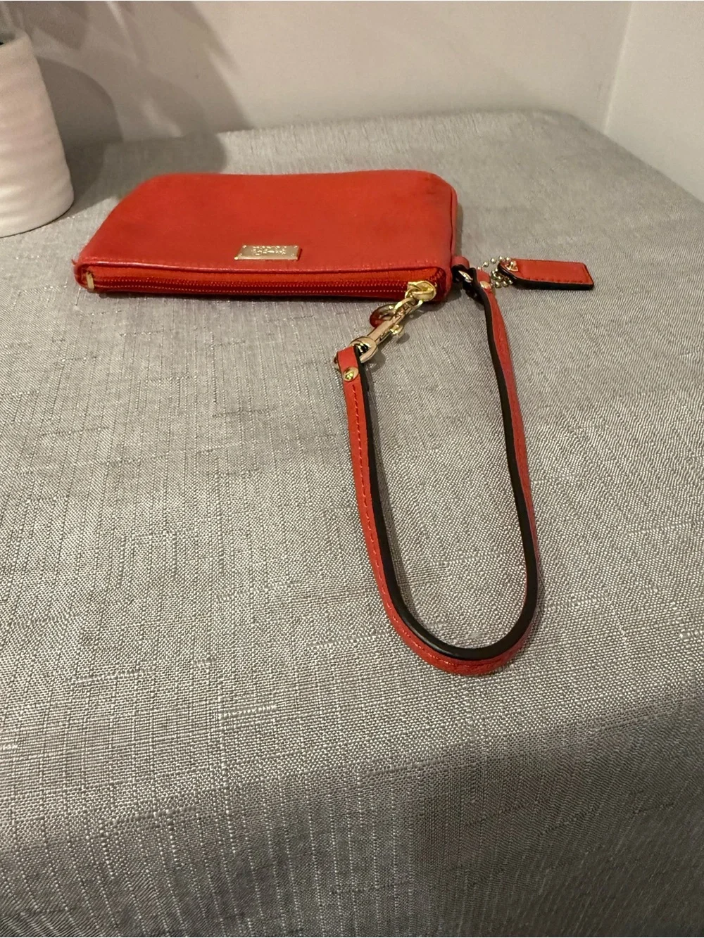 Coach texture smooth wrist