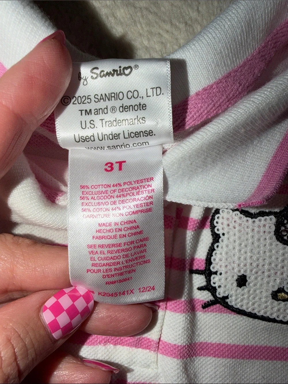 Hello Kitty look horizontal playful