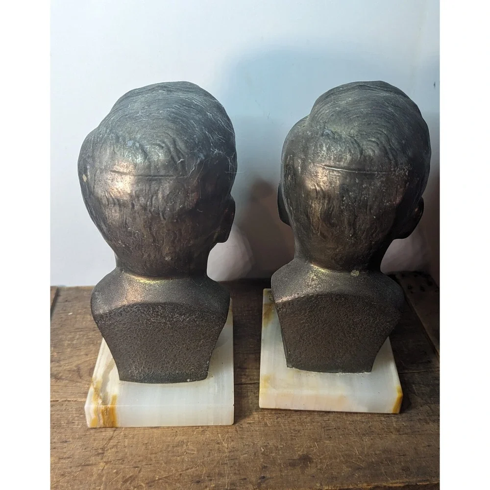 Paire of Vintage Bronze JFK Kennedy Bust Bookends on marble bases