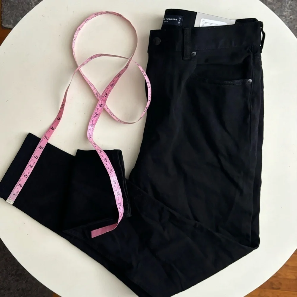 Everlane tag black uniform